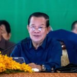 សម្តេចតេជោ ហ៊ុន សែន អញ្ជើញជួបសំណេះសំណាលជាមួយក្រុមប្រឹក្សាខេត្ត ក្រុង ស្រុក ឃុំ សង្កាត់ និងថ្នាក់ដឹកនាំមន្ទីរអង្គភាពនានាជុំវិញខេត្ត កំពង់ស្ពឺ