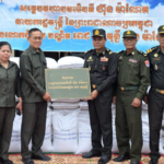 សម្តេចបវរធិបតី និង លោកជំទាវបណ្ឌិត បានឧបត្ថម្ភគ្រឿងឧបភោគបរិភោគមួយចំនួន ជូនតំបន់ប្រតិបត្តិការសឹករងត្បូងឃ្មុំ និងតំបន់ប្រតិបត្តិការសឹករងស្ទឹងត្រែង